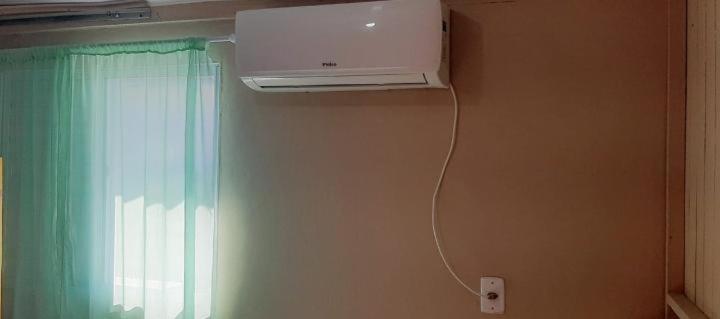 Kitnet K1 Em Torres-Rs - Na Mais Bela Praia Gaucha - Cozinha - Banheiro - Ar Condicionado - Smart Tv 32' - Wi-Fi - Anfitria Superhost No Bnb Exteriér fotografie